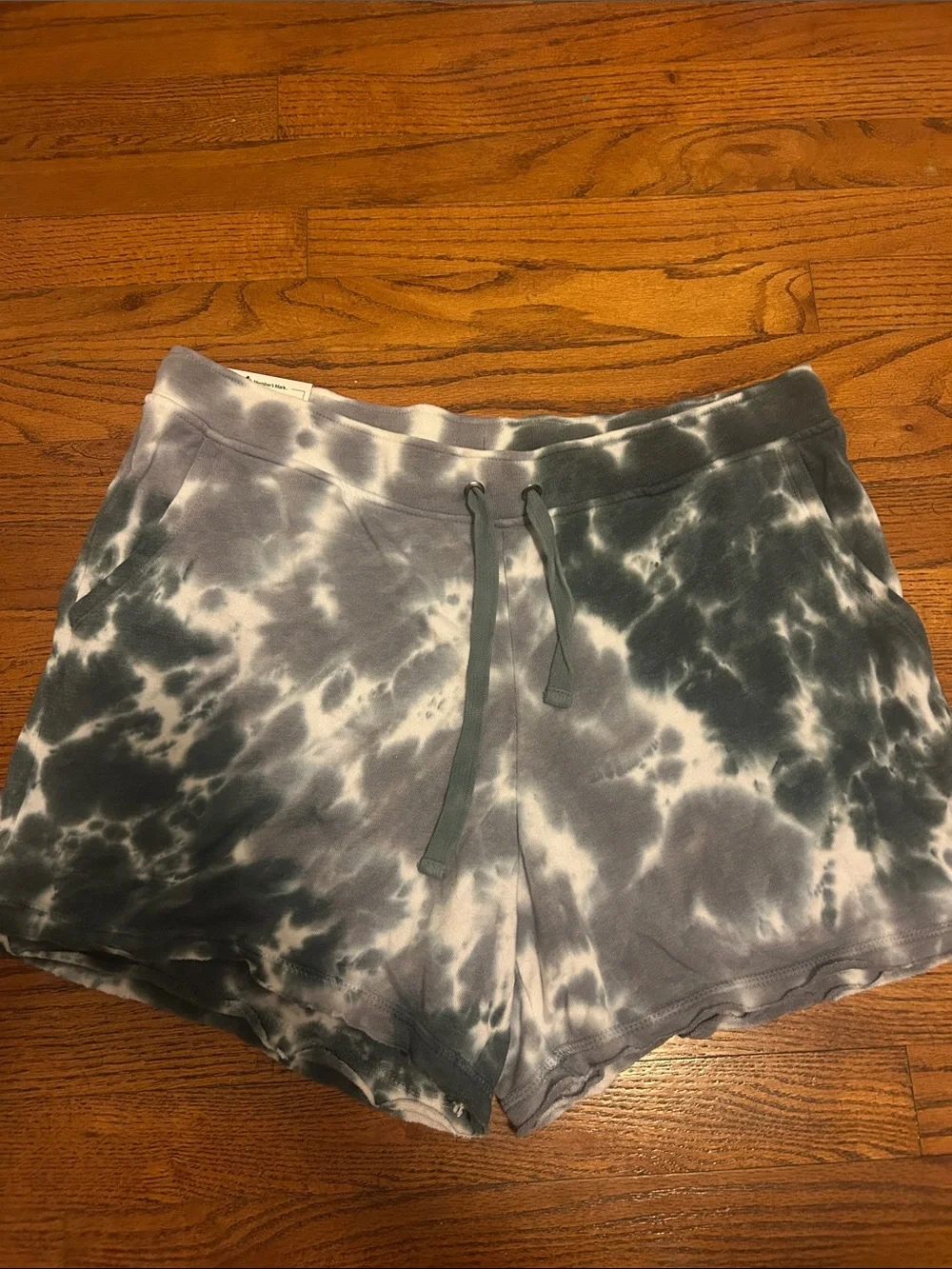 NWT Women's Tie-Dye Athletic Lounge Shorts - Gray/White